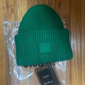 Acne Studios Ribbed Beanie with Smiley Logo (green)